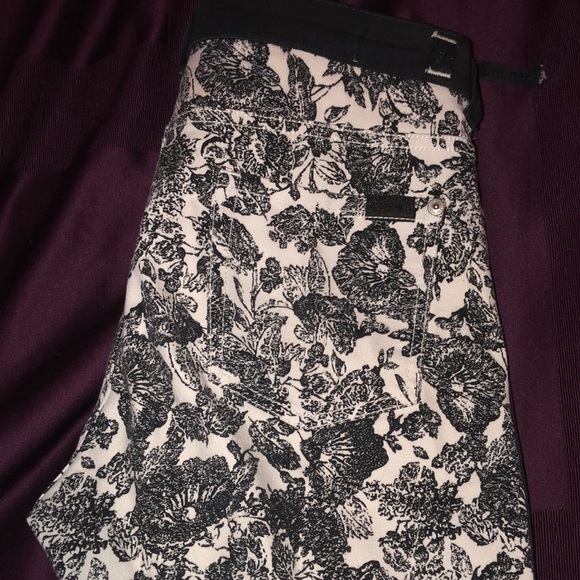 Pants - Picture 6 of 7